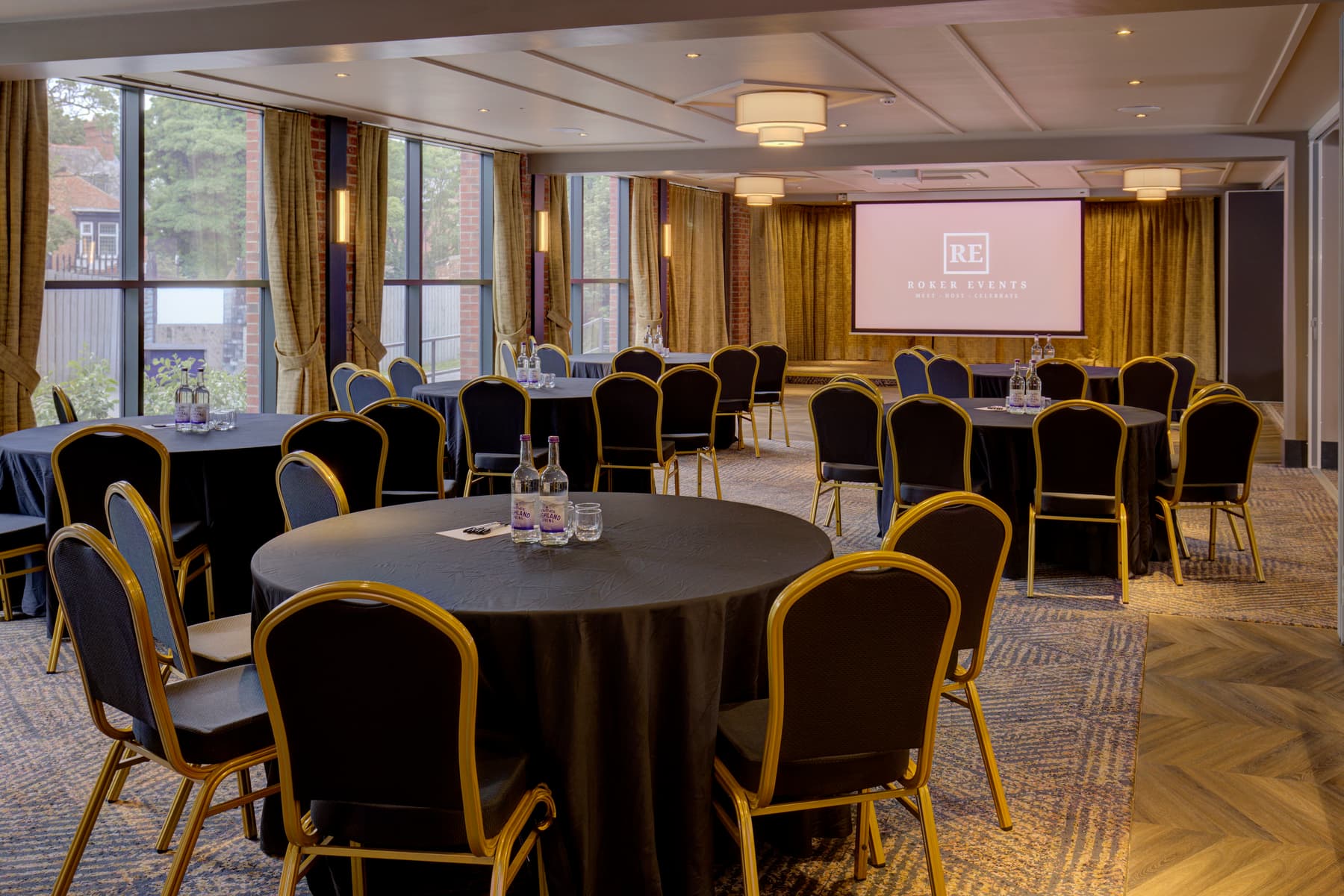 The Seaton Suite set for a banquet